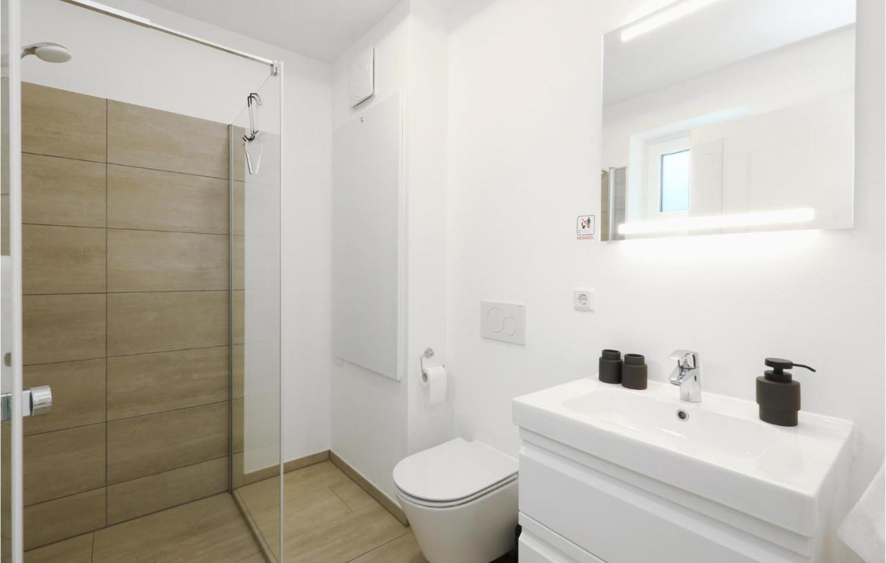 Stunning Apartment In Lembruch-Duemmer See Exterior foto